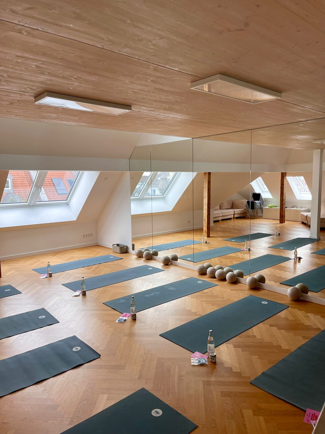 A New Ballet Barre Studio Opens in Schwabing