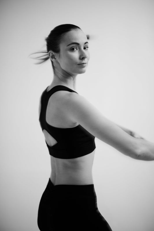 Toxin-Free Clothing: Why It Matters for Your Skin, Hormones and the Planet